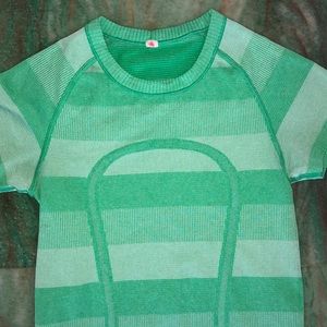 Lululemon swiftly tech shirt